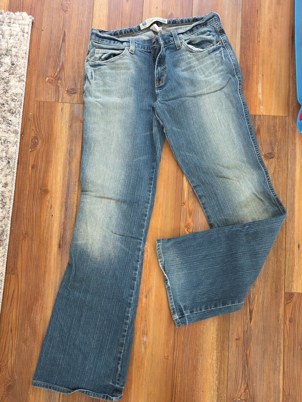 GAP Women's Light Blue Faded Flare Jeans